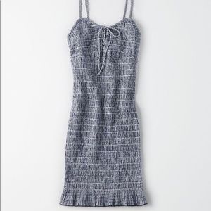 AE Smocked Gingham Dress Navy&White